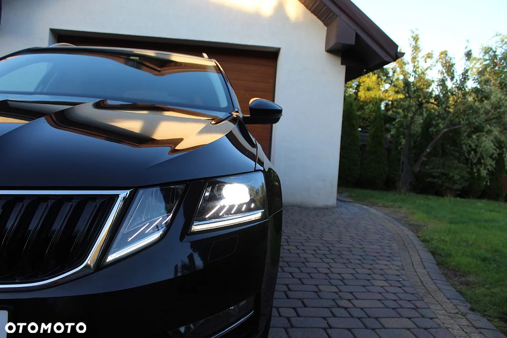 Skoda Octavia Combi 2.0 TDI DSG Style - 8