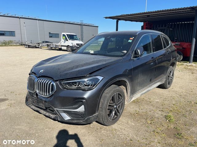 BMW X1 xDrive18d Sport Line sport - 2