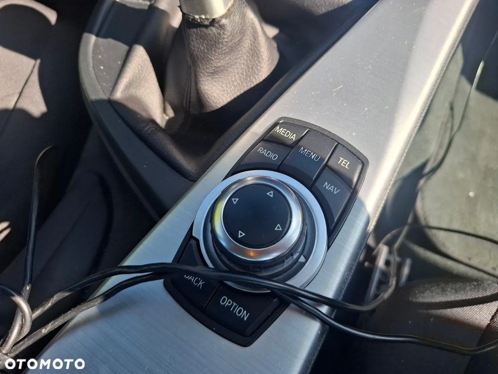 BMW Seria 3 - 16
