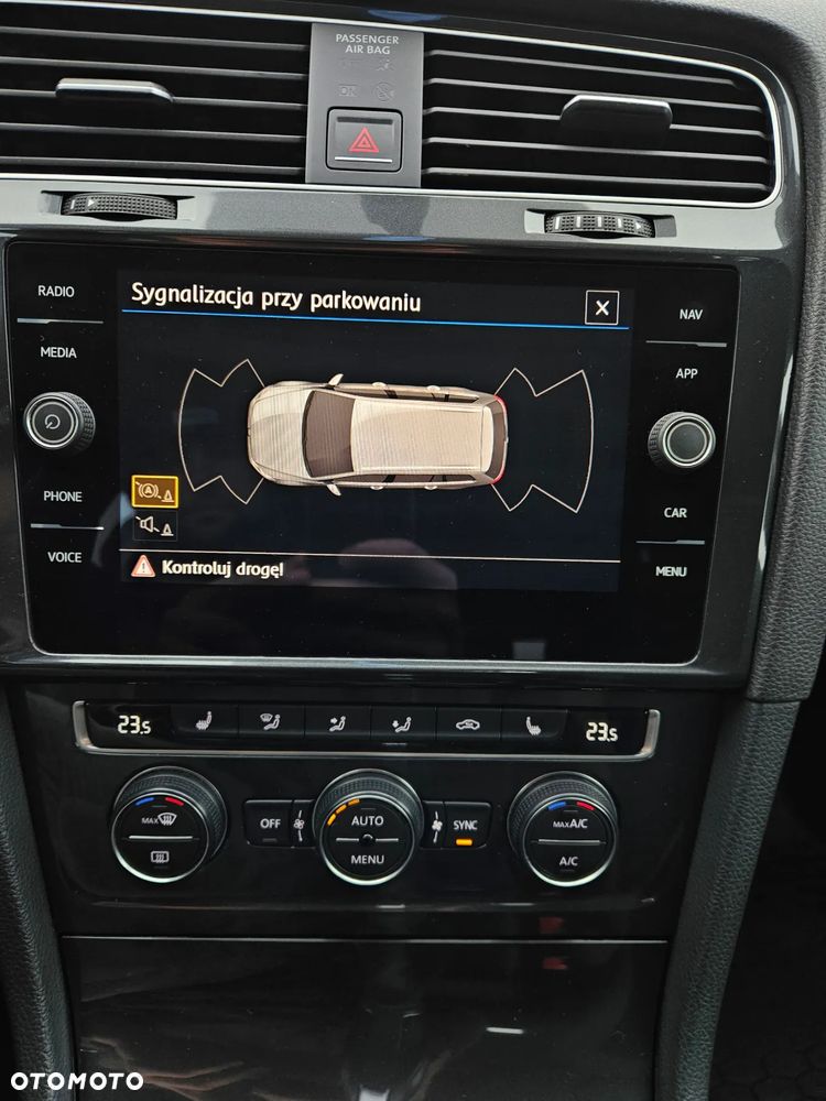 Volkswagen Golf Variant 2.0 TDI (BlueMotion Technology) DSG Highline - 19