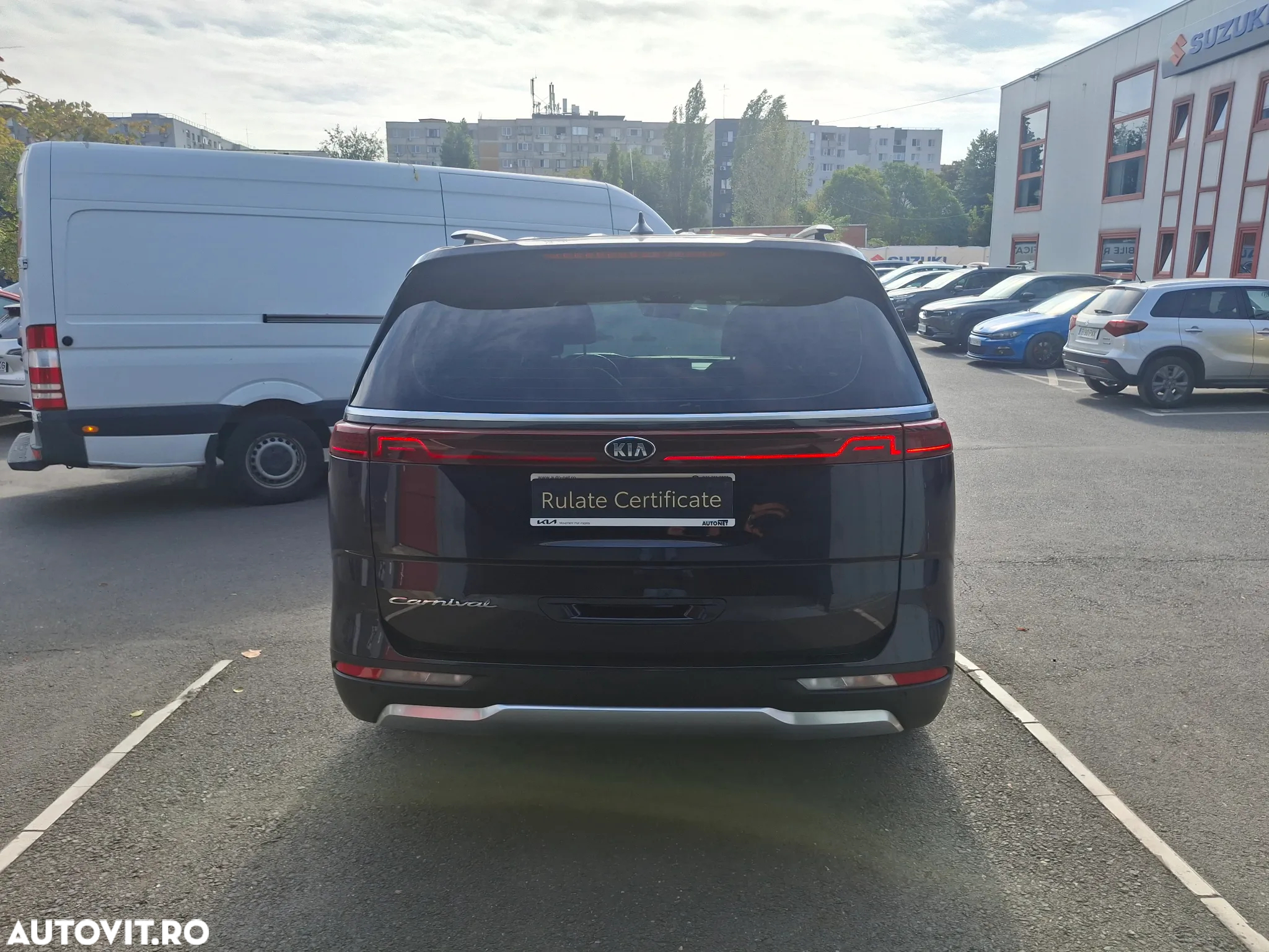 Kia Carnival - 5