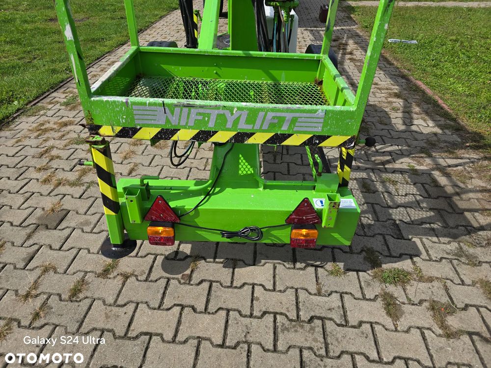 Nifty Niftylift 120 podnośnik koszowy na przyczepie 12 metrów elektryczny oryginalny//Świetnie Utrzymany//Garażowany // Pracował w placówce medycznej // Nie zużyty// Cherry picker// Boom lift// Access platform// Zwyżka// Platforma robocza// podest ruchomy// - 16