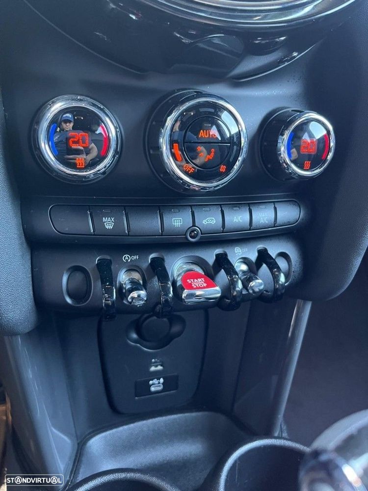 MINI 5 Portas One Classic Auto - 33