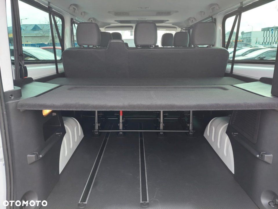 Renault Trafic - 9