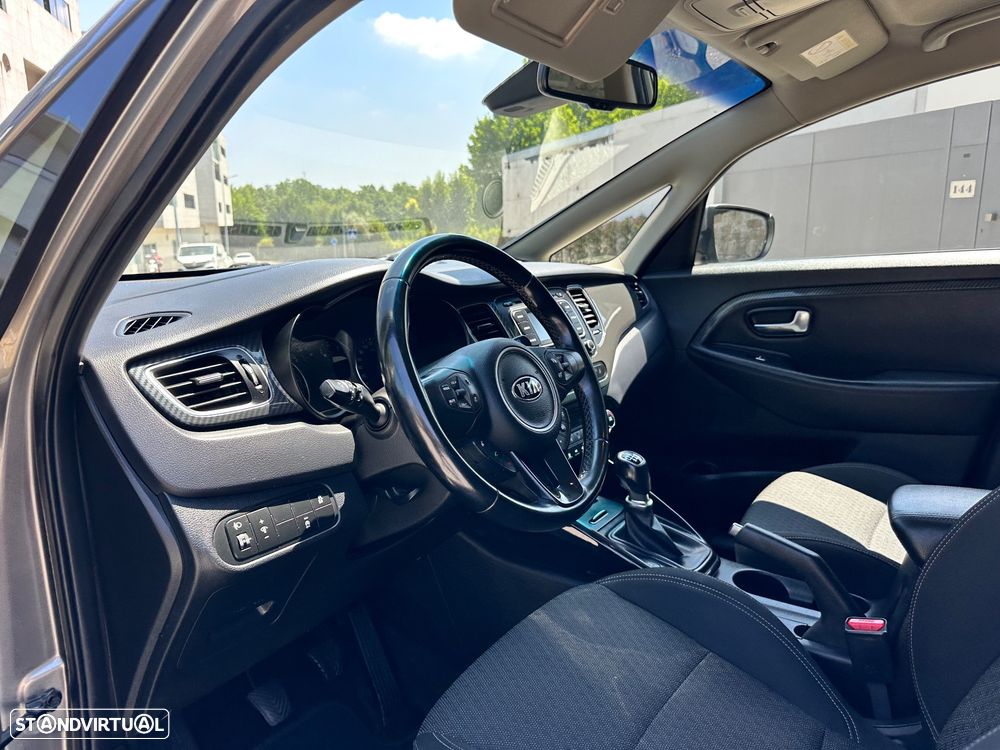 Kia Carens 1.7 CRDi ISG TX - 22