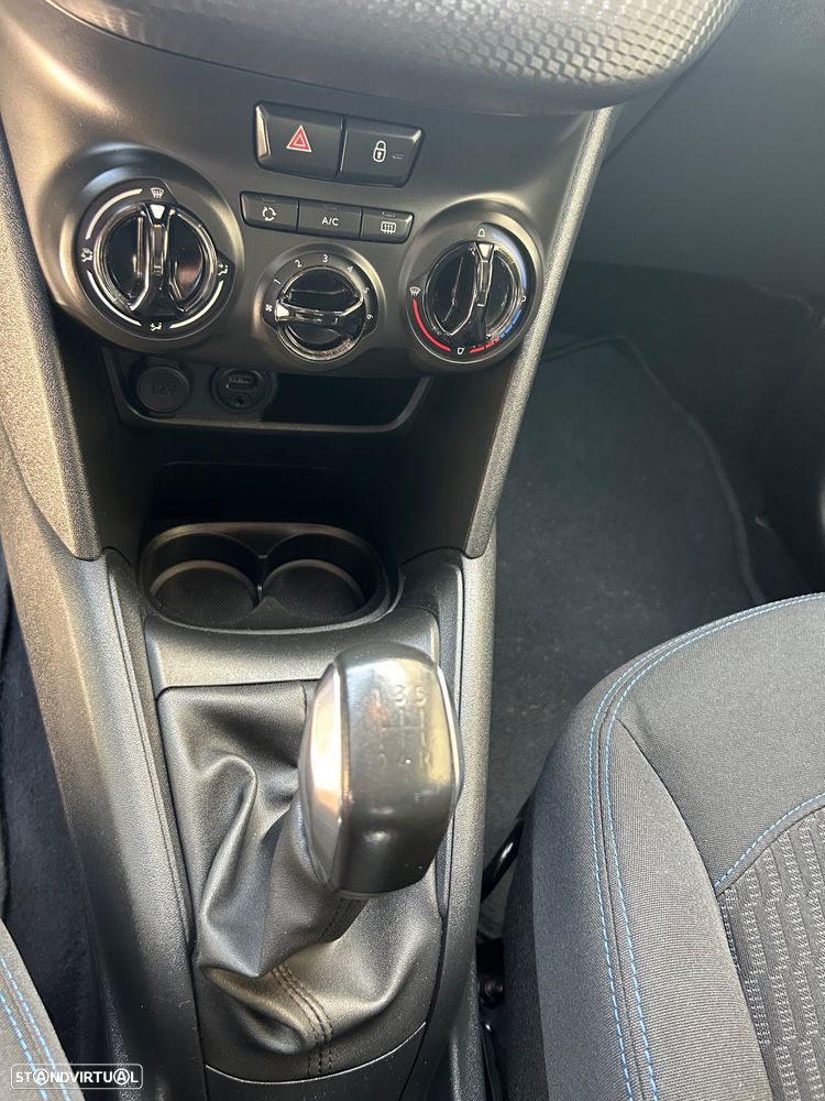 Peugeot 208 1.2 PureTech Style - 21
