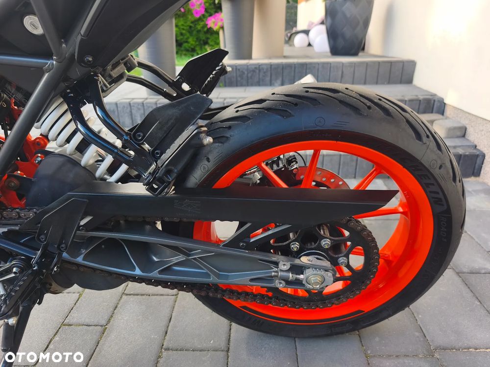 KTM Duke - 17
