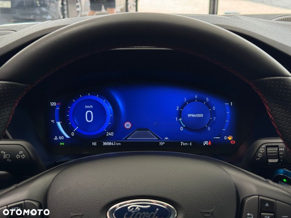 Ford Kuga 1.5 EcoBoost FWD ST-Line X - 16