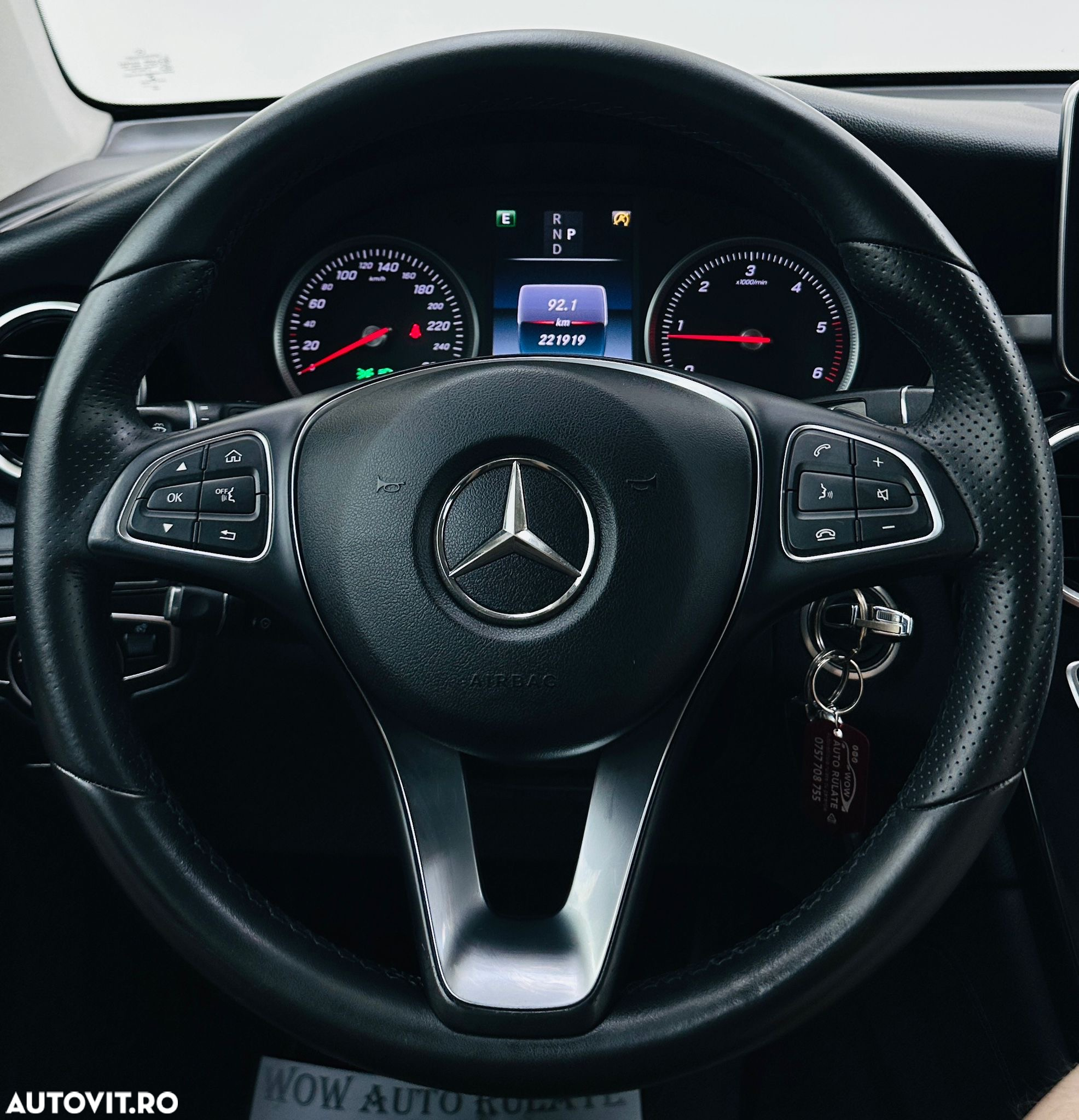 Mercedes-Benz GLC - 26
