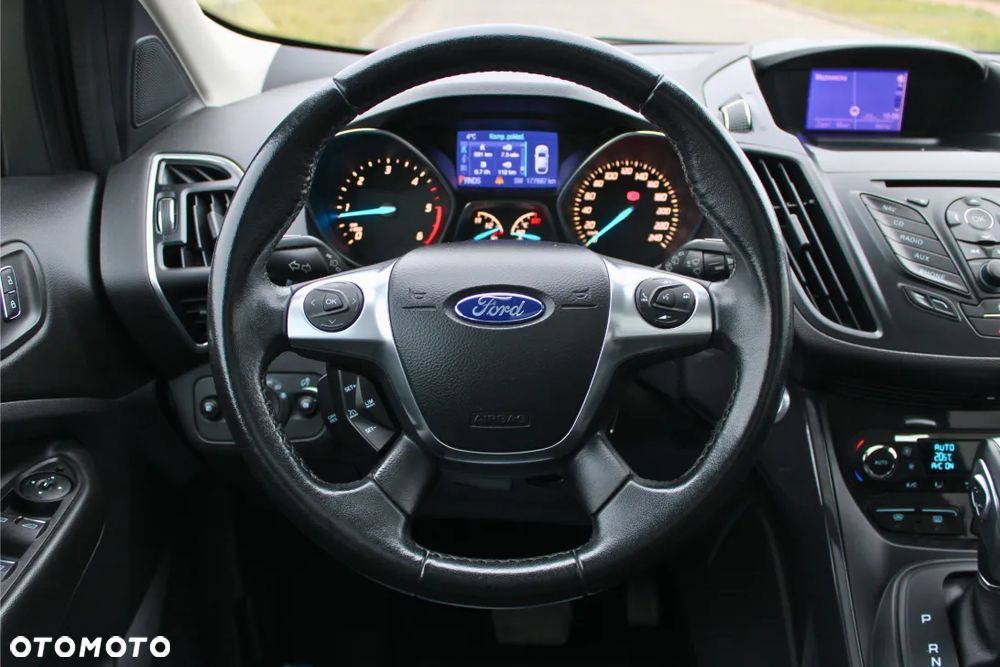 Ford Kuga 2.0 TDCi 4x4 Titanium - 23