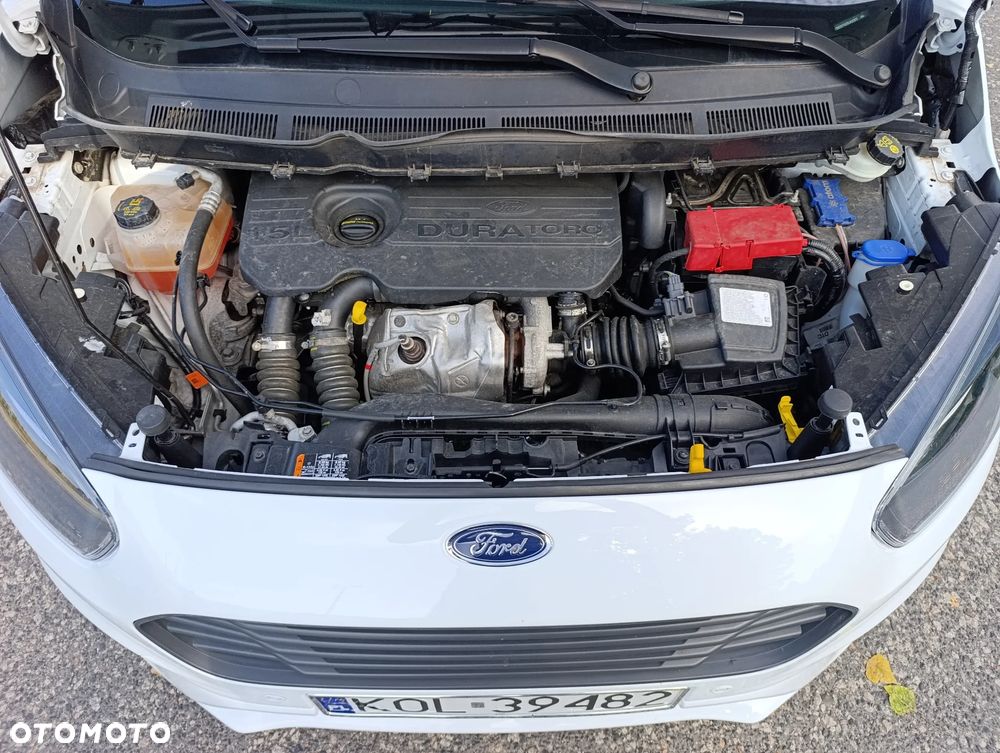Ford Transit Courier - 20