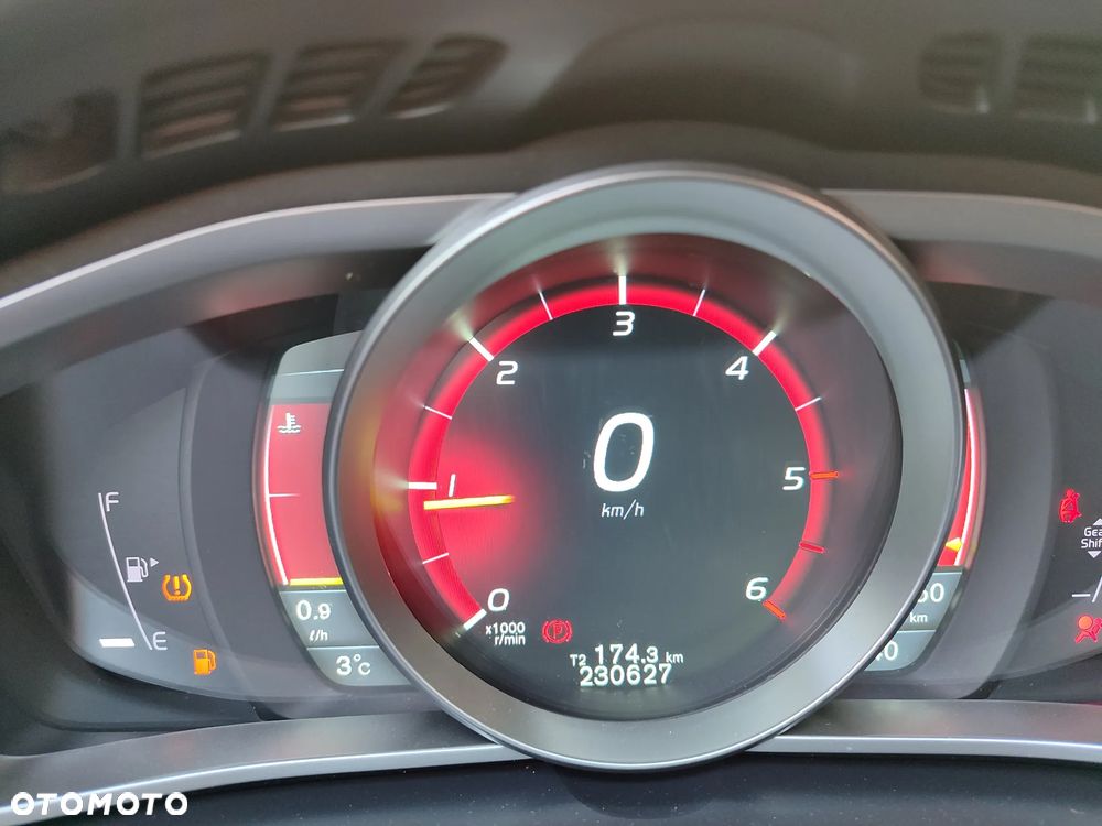 Volvo V40 D2 Ocean Race - 15