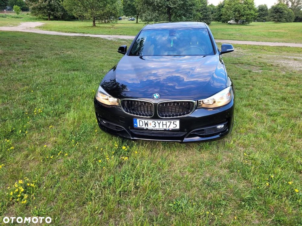 BMW 3GT 328i xDrive Sport Line - 2