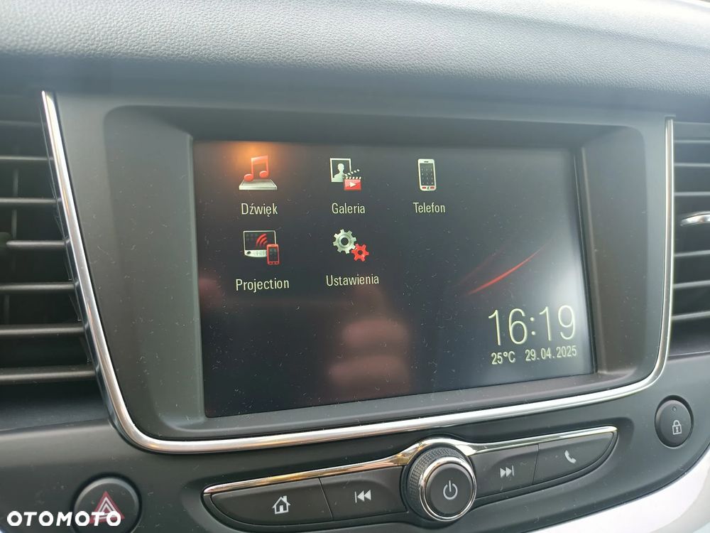 Opel Grandland X 1.2 T GPF Design Line S&S - 17