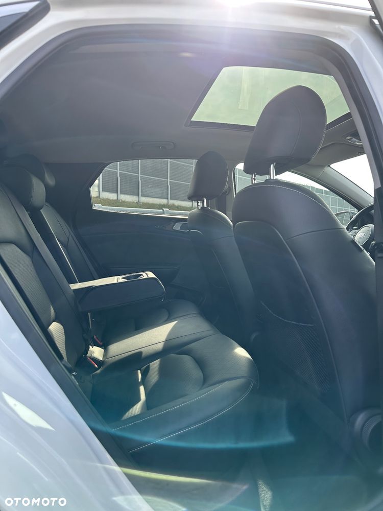 Kia XCeed - 29