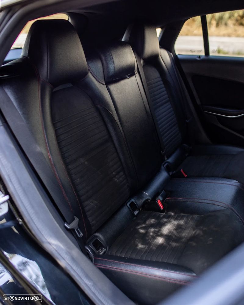 Mercedes-Benz CLA 180 d Shooting Brake AMG Line - 10