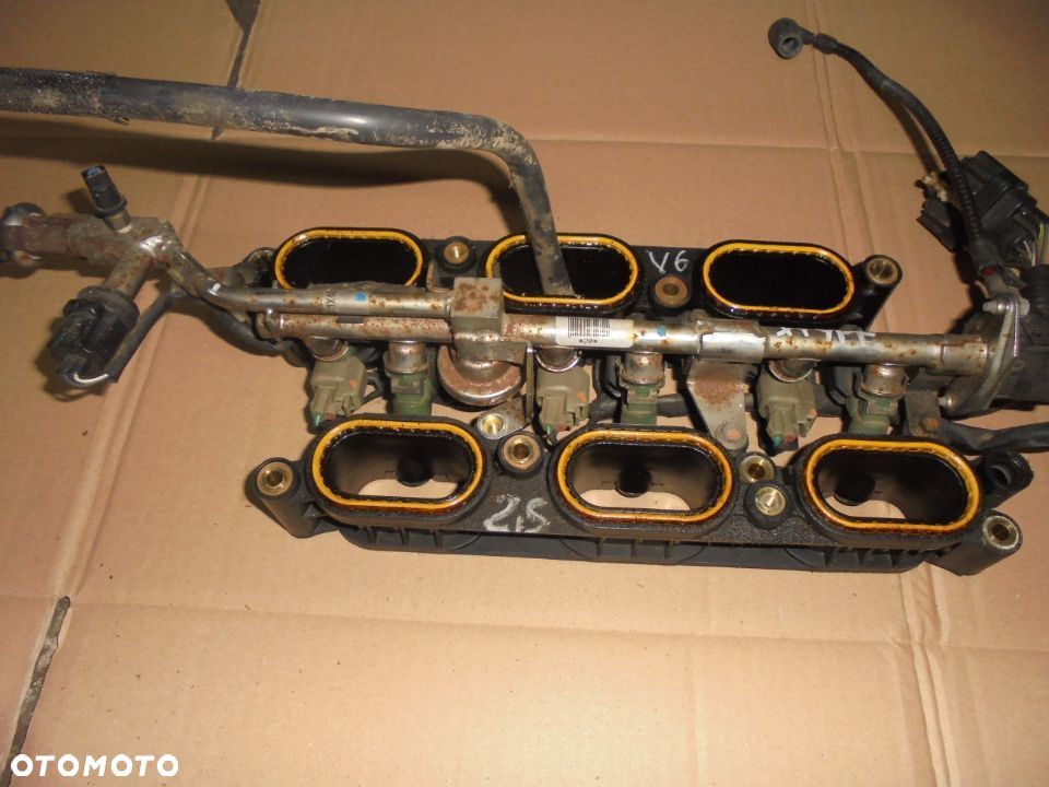 LISTWA WTRYSKOWA JAGUAR X-TYPE 2.5 3.0 V6 - 1