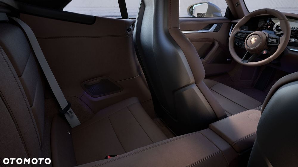 Porsche 911 Carrera 4S - 6