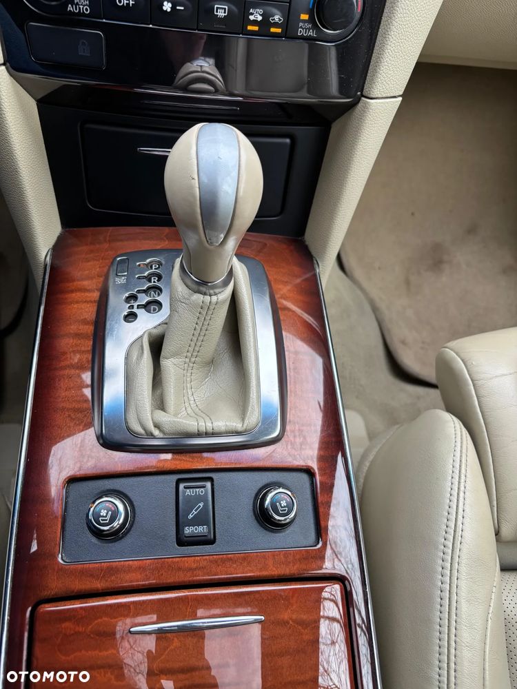 Infiniti FX FX30d S Premium - 24
