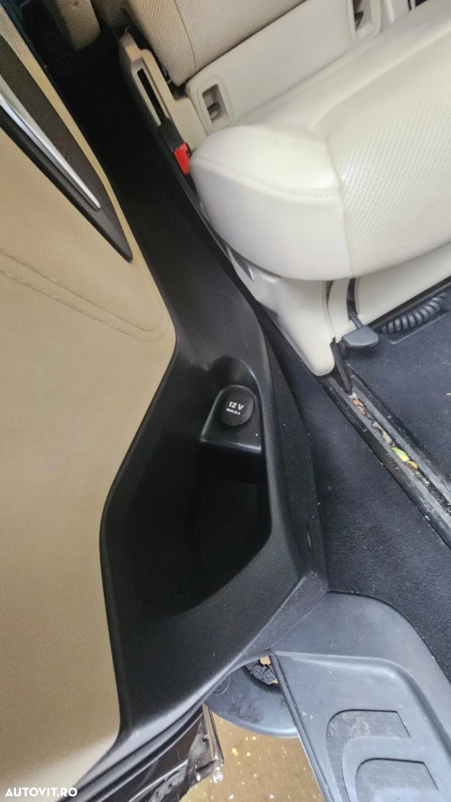 Mercedes-Benz V - 8