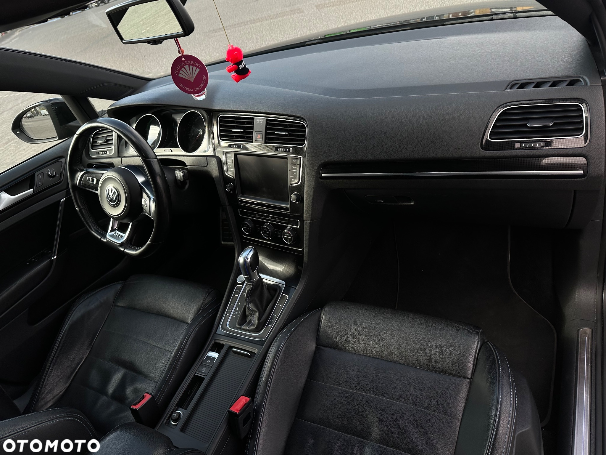 Volkswagen Golf - 2