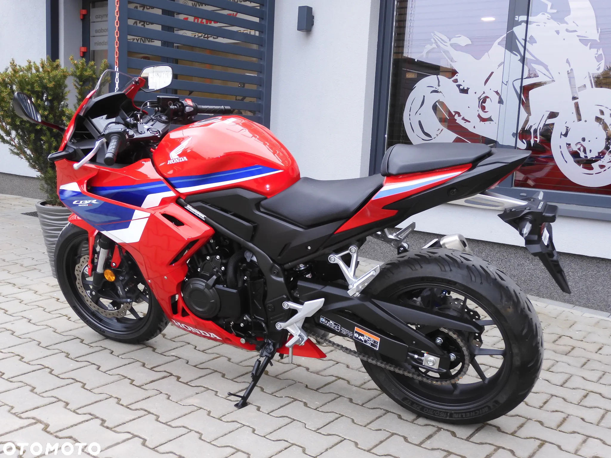 Honda CBR - 32
