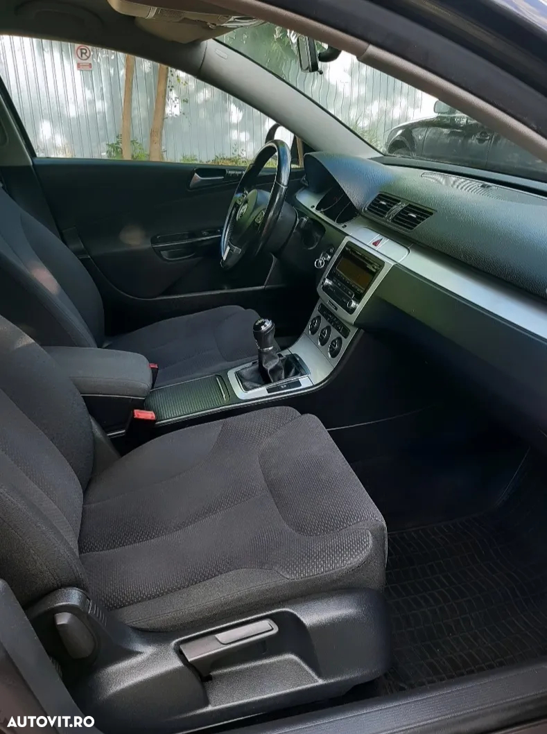 Volkswagen Passat 2.0 TDI DPF BlueMotion Technology Sportline - 7