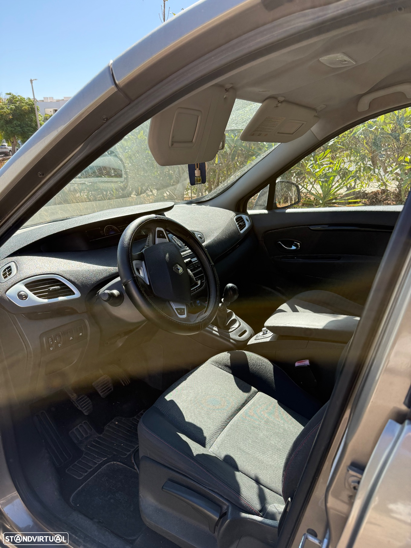 Renault Scénic 1.5 dCi Dynamique S - 6