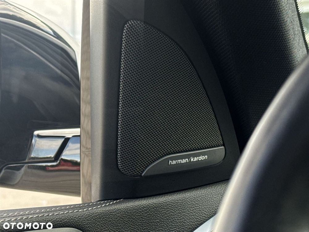 BMW X5 M50i - 13