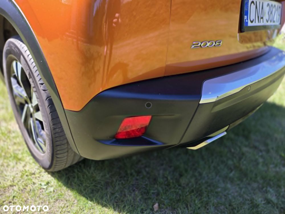 Peugeot 2008 PureTech 130 Stop&Start EAT6 Signature - 9