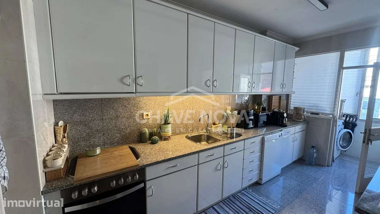 Apartamento T4 à venda na Rua de Brito Capelo | Matosinhos Sul - Grande imagem: 2/14