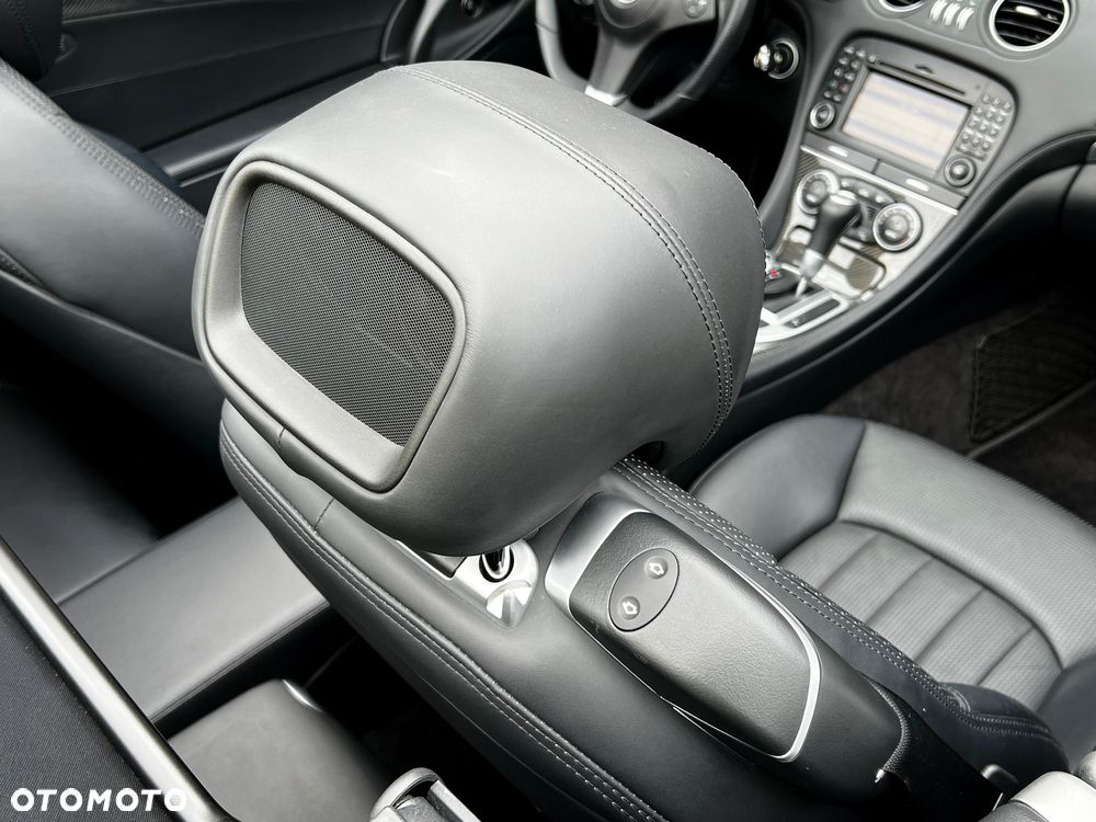 Mercedes-Benz SL 63 AMG - 13