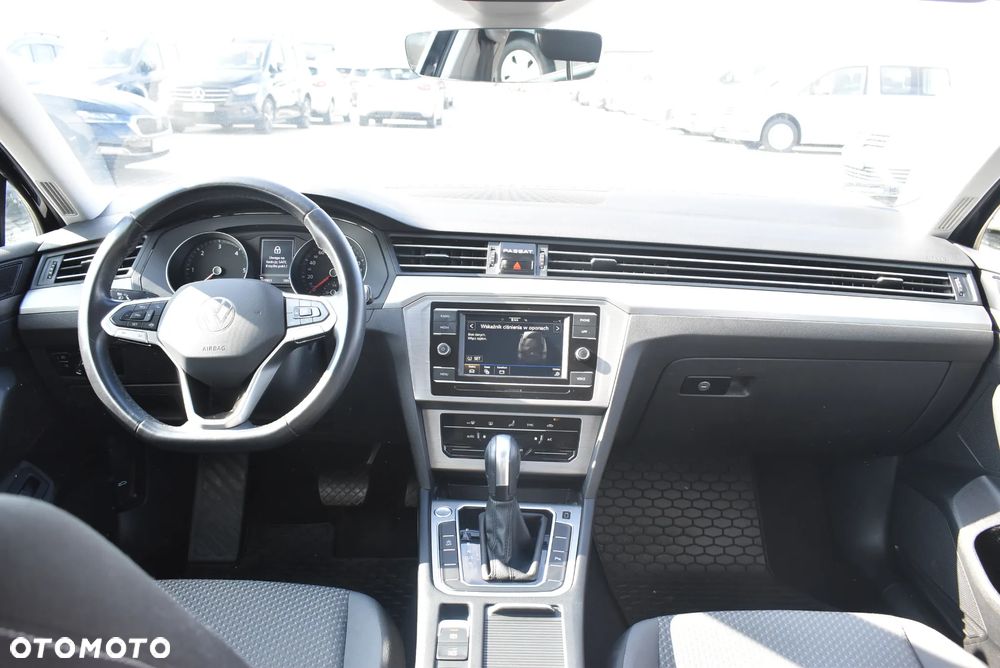 Volkswagen Passat 2.0 TDI EVO Essence DSG - 19