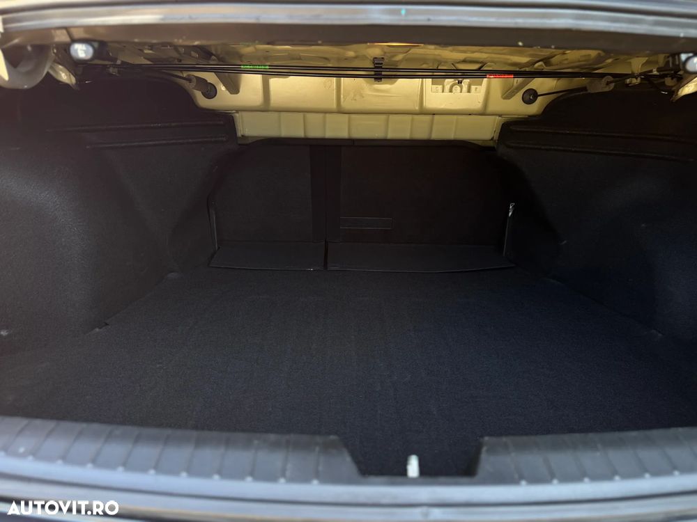 Kia Optima 1.7 CRDI EcoDynamics Edition 7 - 8