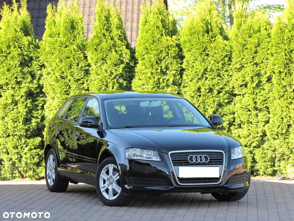 Audi A3 Sportback 1.6 Ambiente - 23