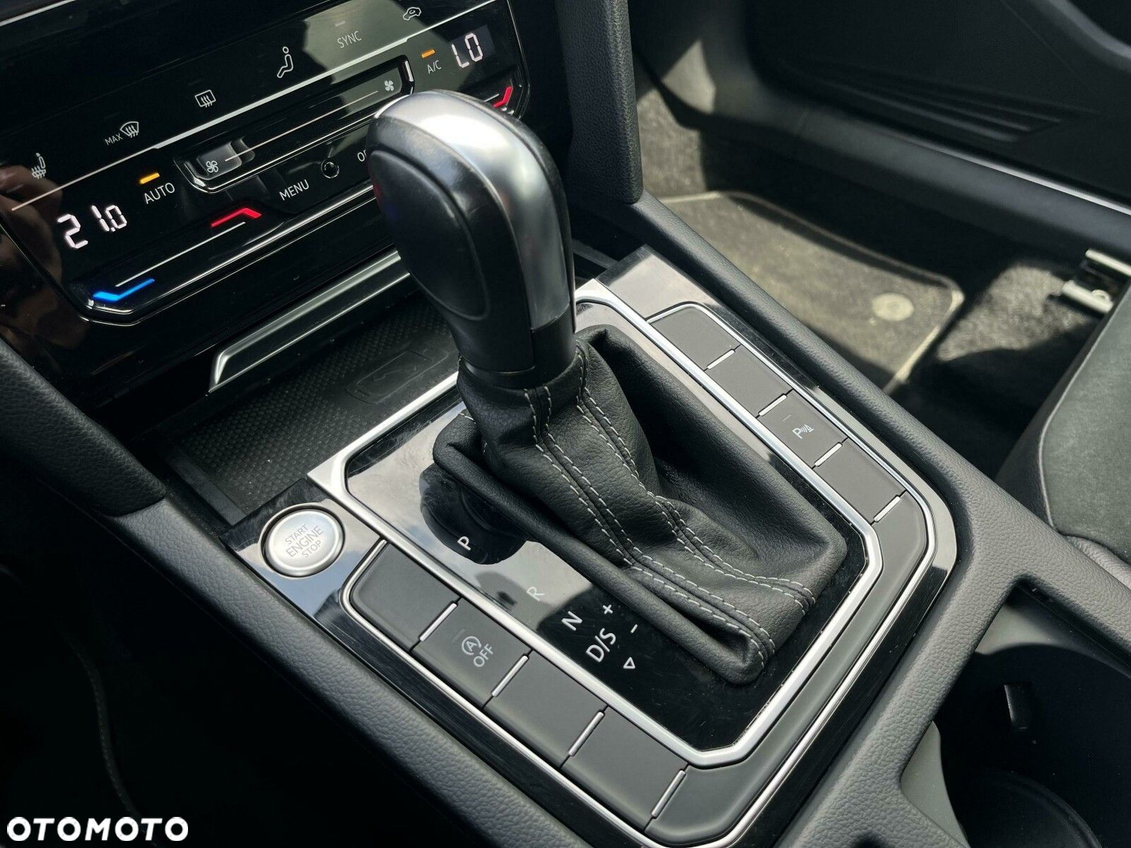 Volkswagen Arteon 2.0 TSI R-Line DSG - 27
