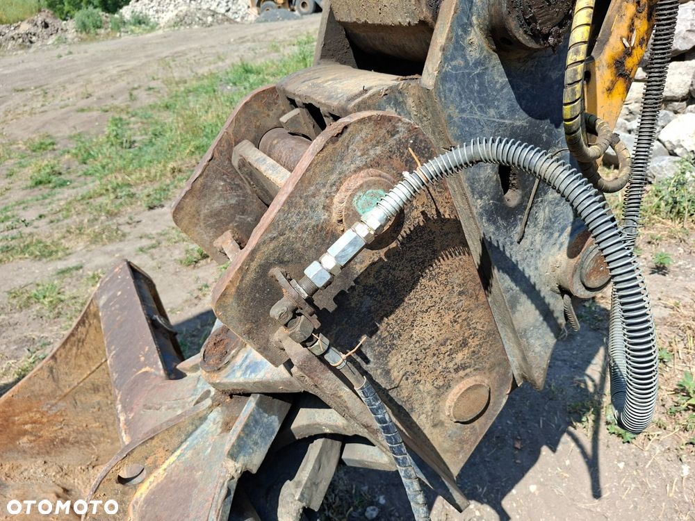 JCB Js 210 Lc - 25