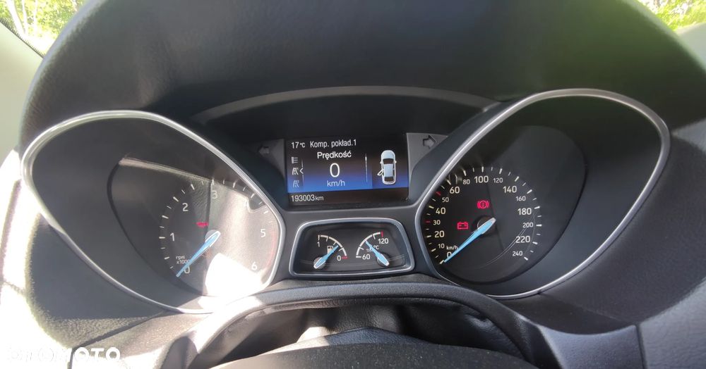 Ford Focus 1.5 TDCi SYNC Edition - 6