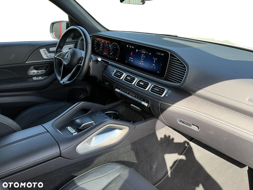 Mercedes-Benz GLE 300 d mHEV 4-Matic AMG Line - 23
