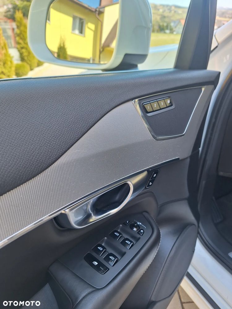 Volvo XC 90 - 14