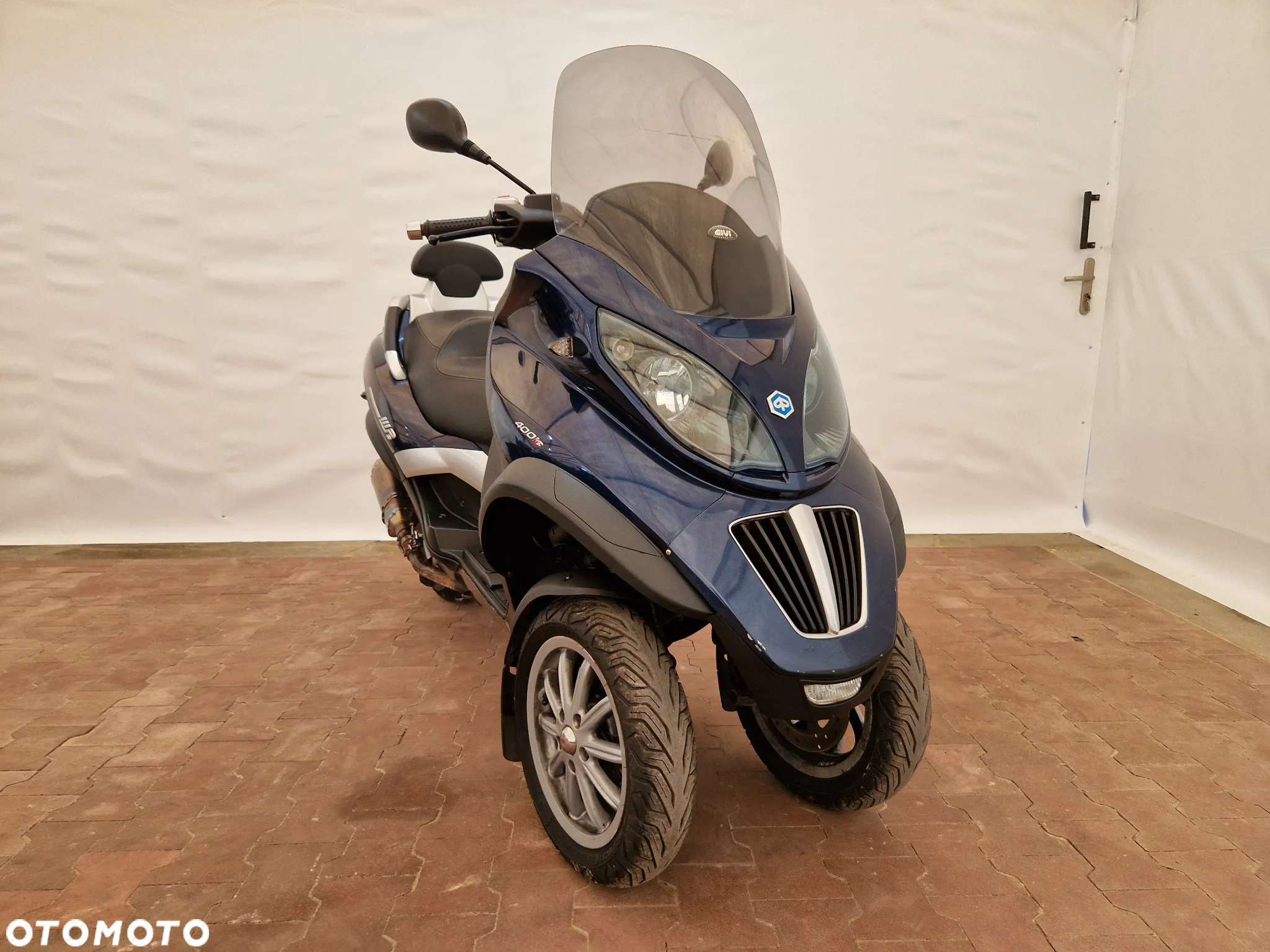 Piaggio MP-3 - 17