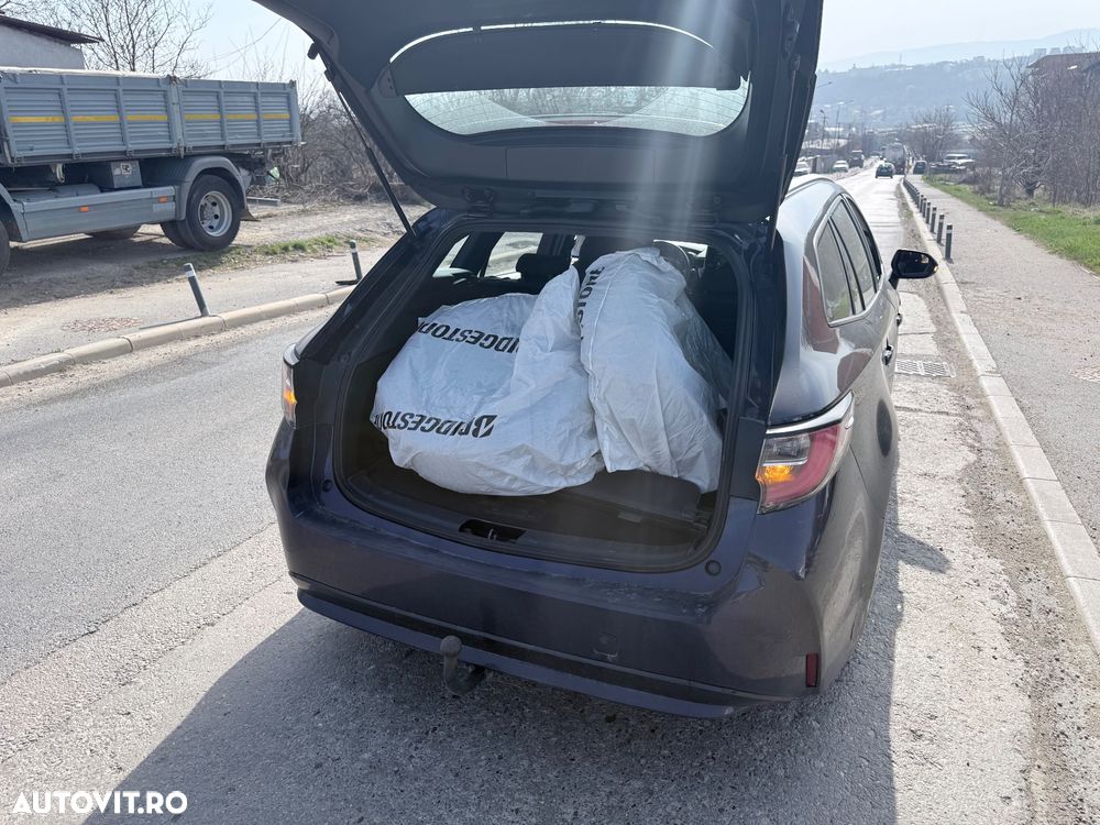 Toyota Corolla 1.8 Business Edition - 12