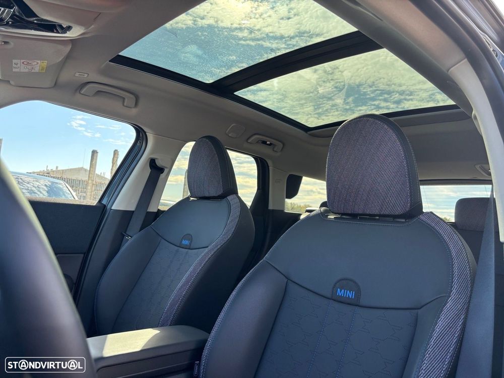 MINI Countryman D Classic - 18