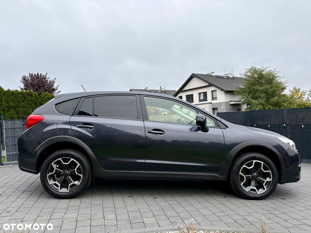 Subaru Xv 2014 photo 2