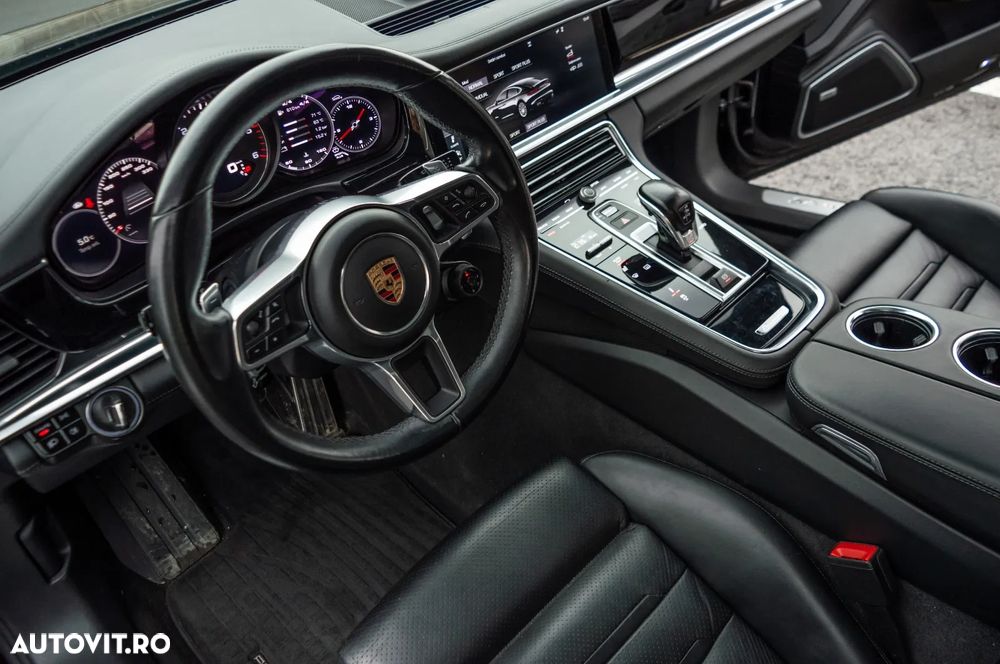 Porsche Panamera - 11
