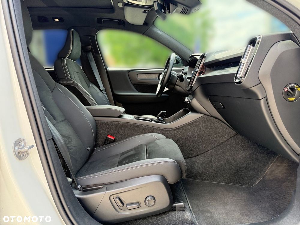 Volvo XC 40 - 26