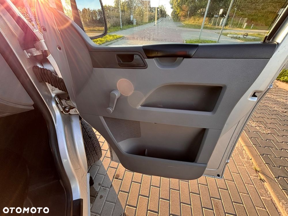 Volkswagen transporter - 21