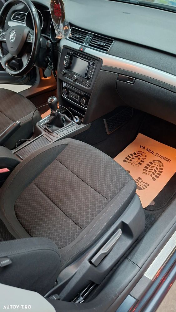 Skoda Superb 2.0 TDI PD Comfort - 15