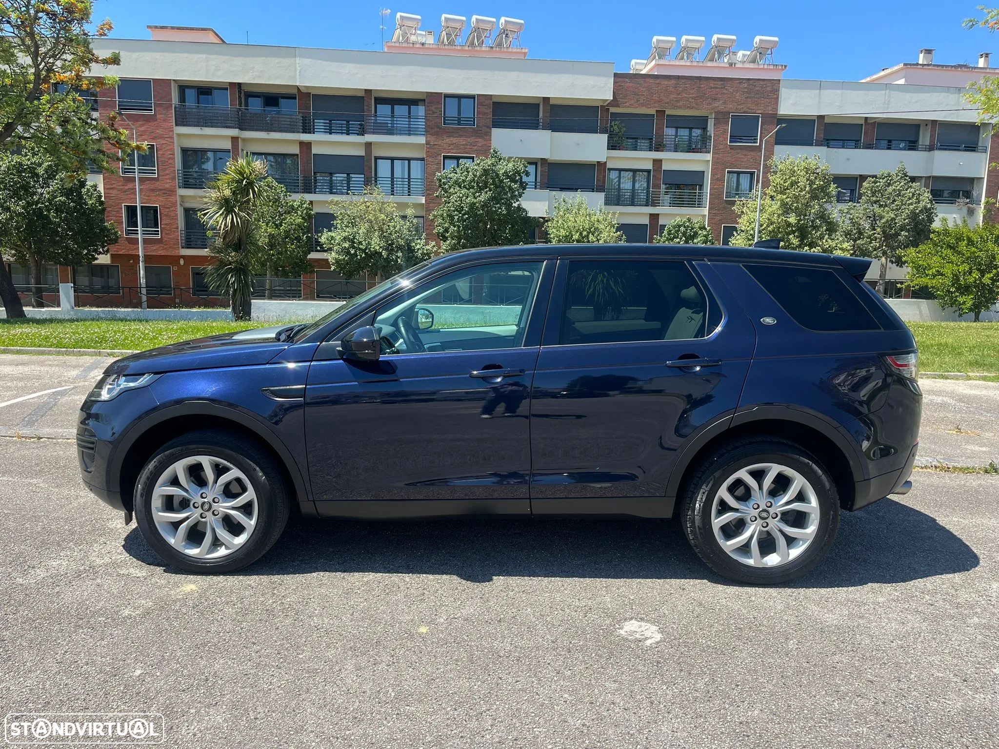 Land Rover Discovery Sport - 19