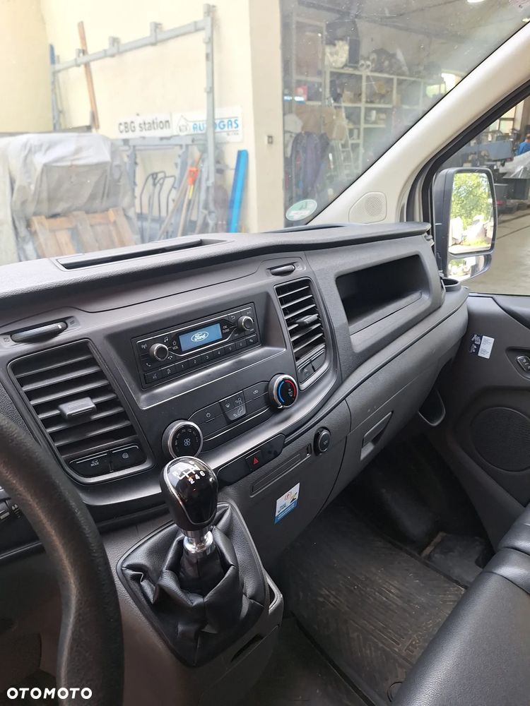 Ford Transit - 8